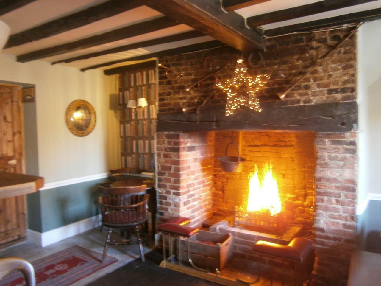 The Barleycorn Inn Collingbourne Ducis Exterior foto